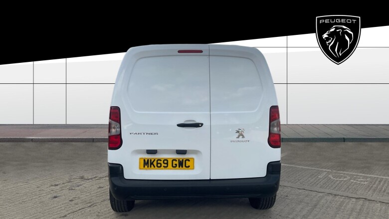 Peugeot Partner Standard Diesel 1000 1.5 BlueHDi 100 Professional Van